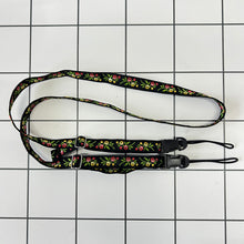 Load image into Gallery viewer, berry camera strap
